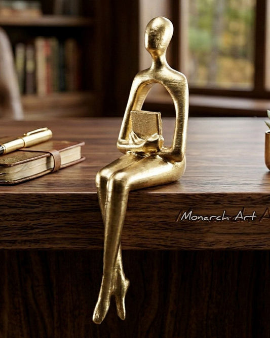 3’lü Entelektüel Figür Seti - Düşünen, Kitap Okuyan ve Müzik Dinleyen Gold Biblo - Modern Ev ve Ofis Dekorasyon Objesi (10 Cm)